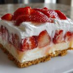 No-Bake Strawberry Lasagna